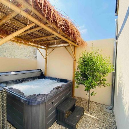 L'Etincelle Villa Saint-Martin-des-Entrées Екстериор снимка
